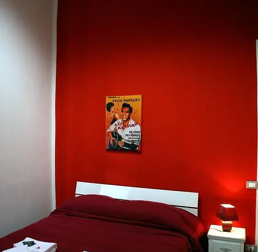 Al Centro Di 住宿加早餐酒店 *